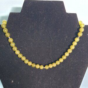 15.25'' Pretty Natural Green Nephrite Jade Beaded Necklace – 8mm Round Beads